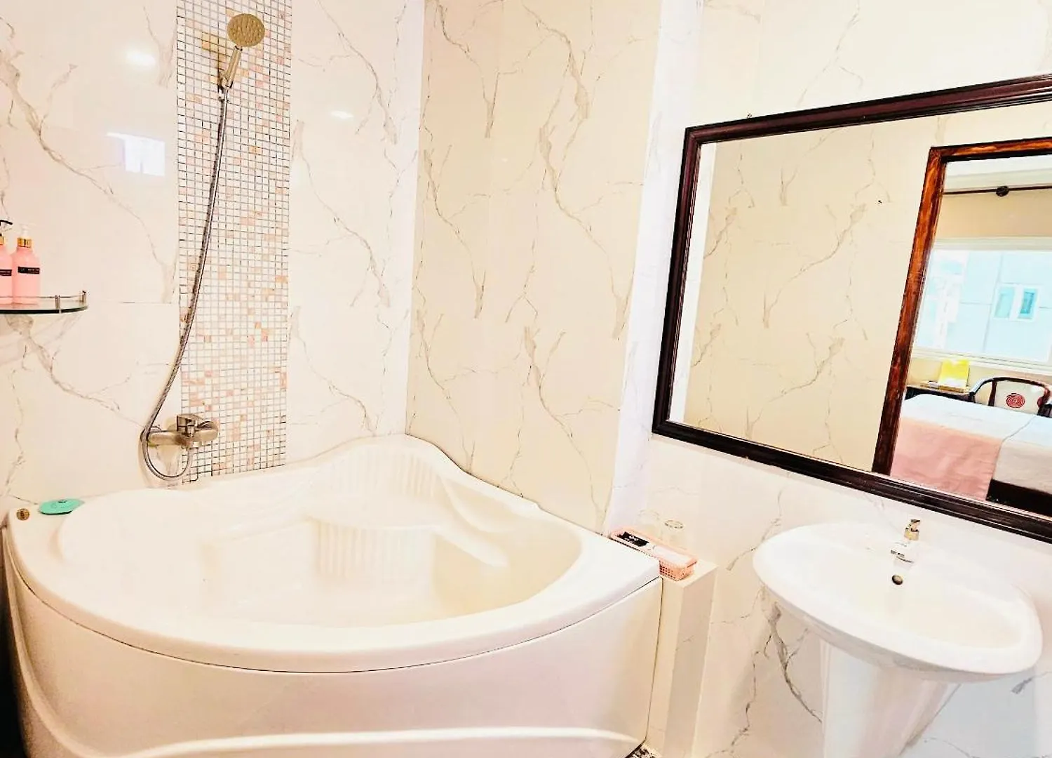 Pink Boutique Ben Thanh Hotel Ho Chi Minh City 3*,  Vietnam